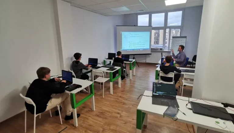 Zajęcia — współpraca w małych zespołach
